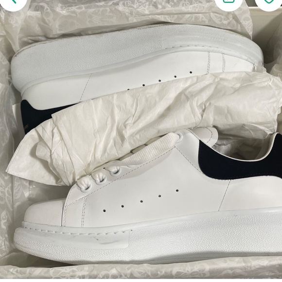 Alexander McQueen - Picture 5 of 5